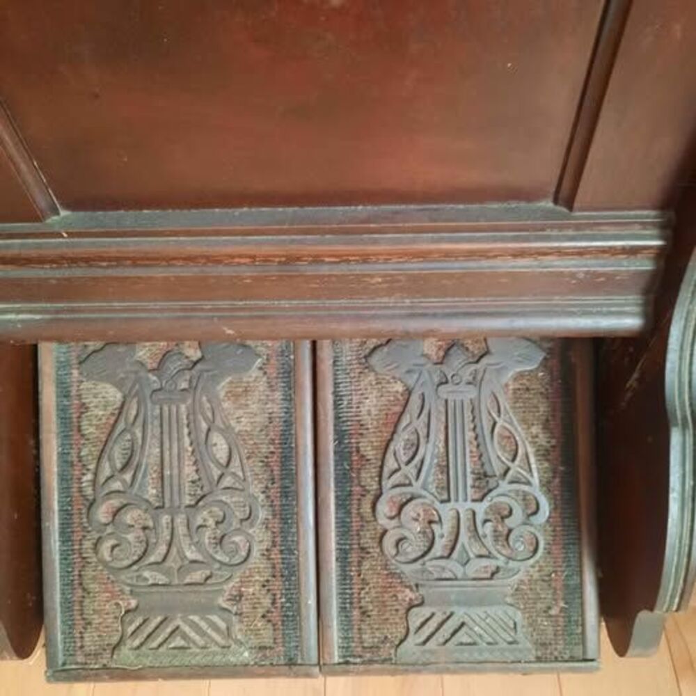 Organ - Picture 4 of 7